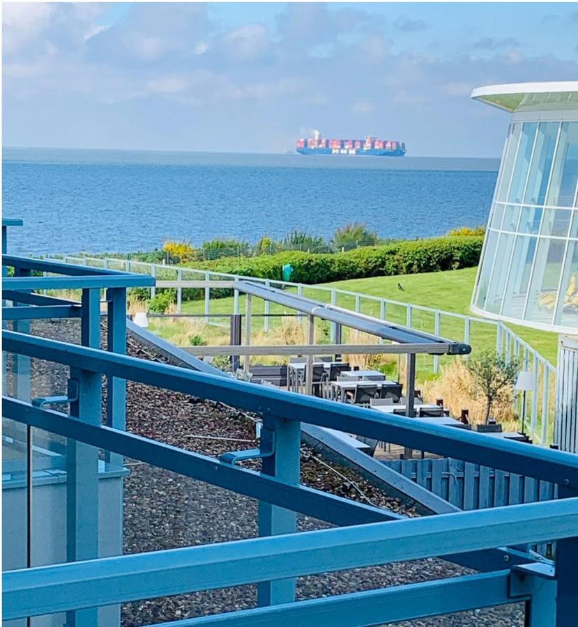 Duhnentraum Bestlage Am Sandstrand, Balkon,Meerblick, Parkplatz, Aufzug, Wlan, Bettwaesche,Handtuecher,Netflix Uvm Cuxhaven Kültér fotó